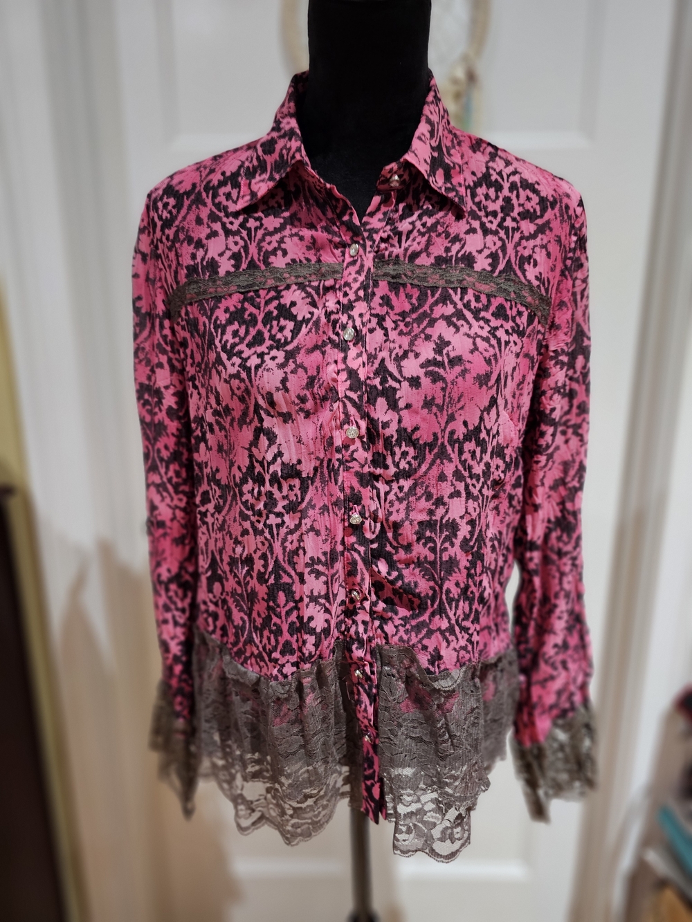 Women's Pink Lace-Trim Button Front Blouse